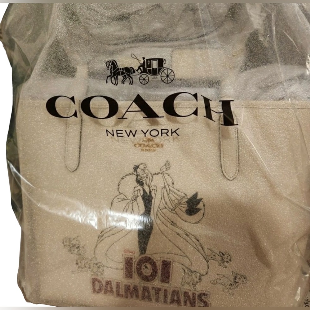 NWT Coach × Disney 101 Dalmatians Tote - Picture 4 of 5